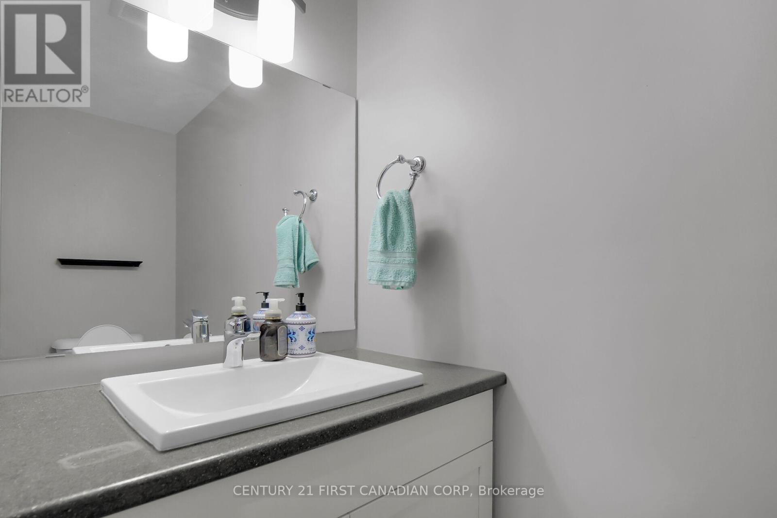 226 Emery Street, Central Elgin, Ontario  N5L 0A5 - Photo 6 - X12448787