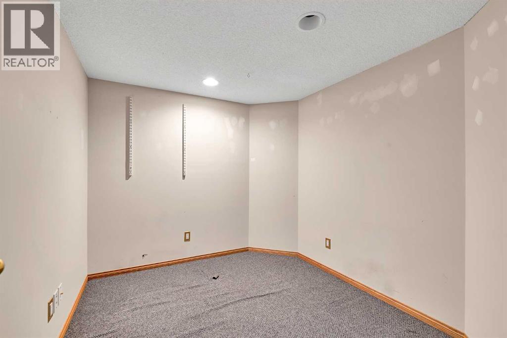 2032 Morris Road Se, Airdrie, Alberta  T4A 1V9 - Photo 39 - A2242413