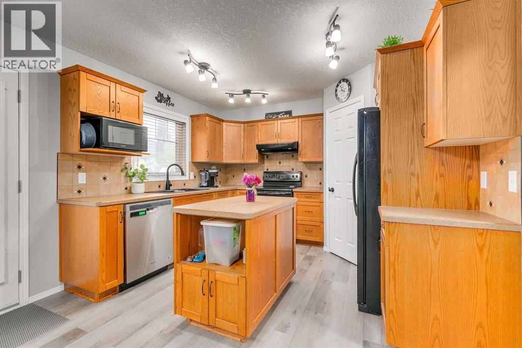 1414 Smith Avenue, Crossfield, Alberta  T0M 0S0 - Photo 7 - A2261215