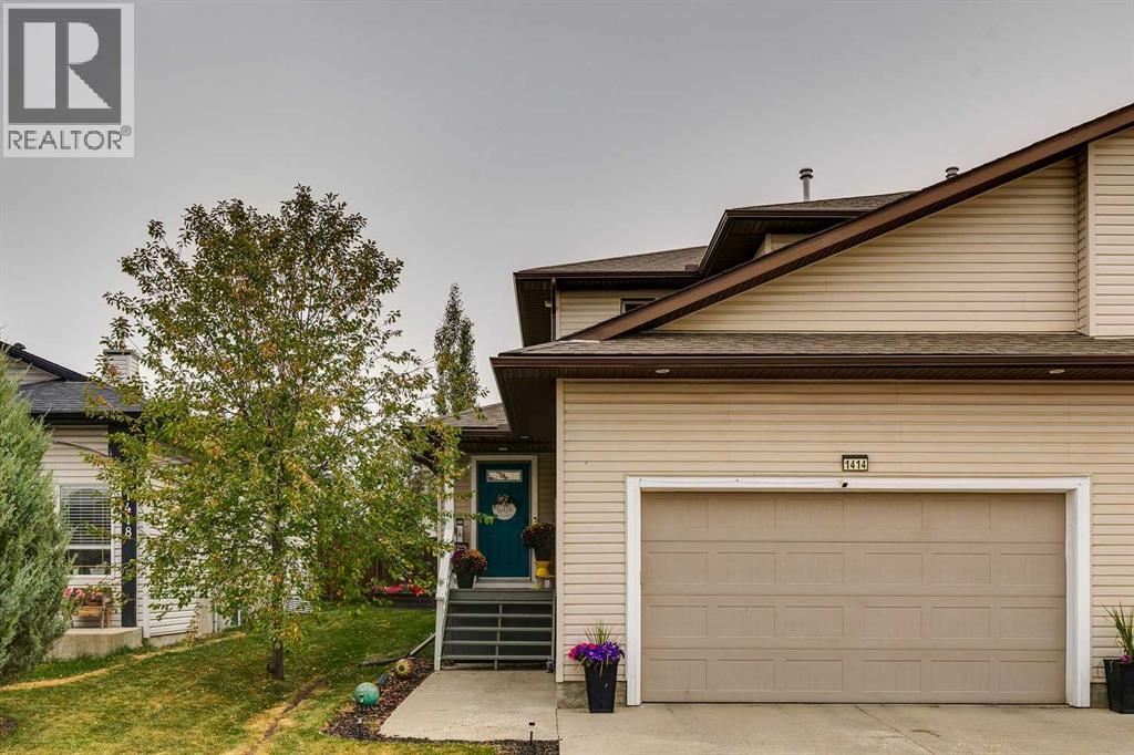 1414 Smith Avenue, Crossfield, Alberta