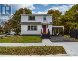 33 Pinehill Road, Dartmouth, Ca