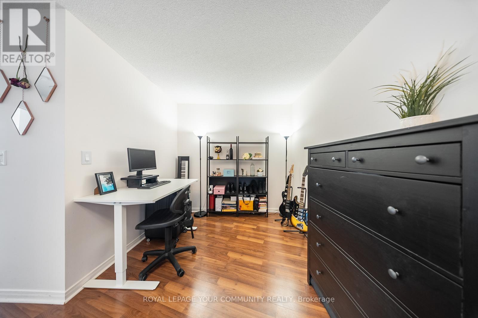 716 - 18 Valley Woods Road, Toronto, Ontario  M3A 0A1 - Photo 2 - C12479938