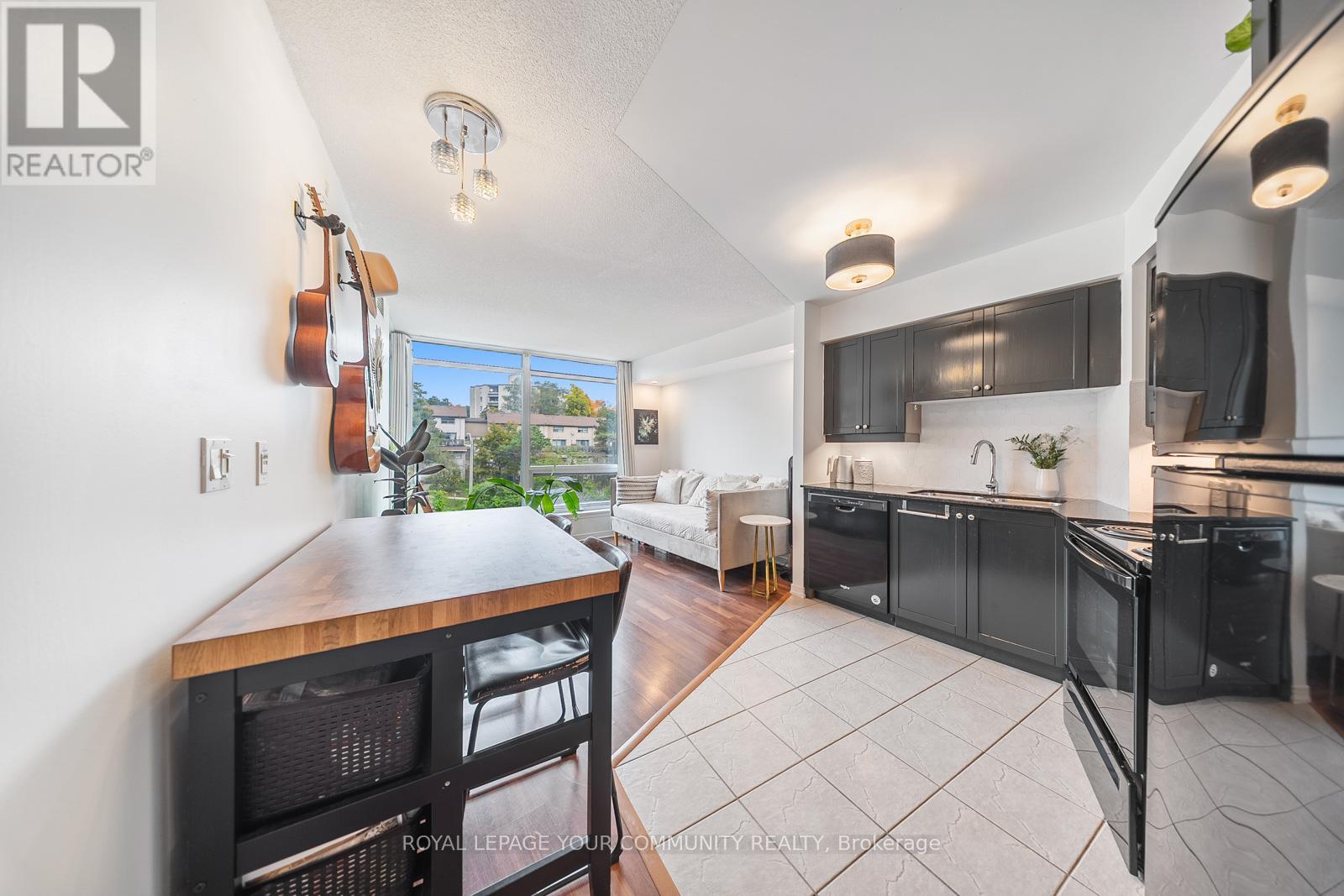 716 - 18 Valley Woods Road, Toronto, Ontario  M3A 0A1 - Photo 4 - C12479938