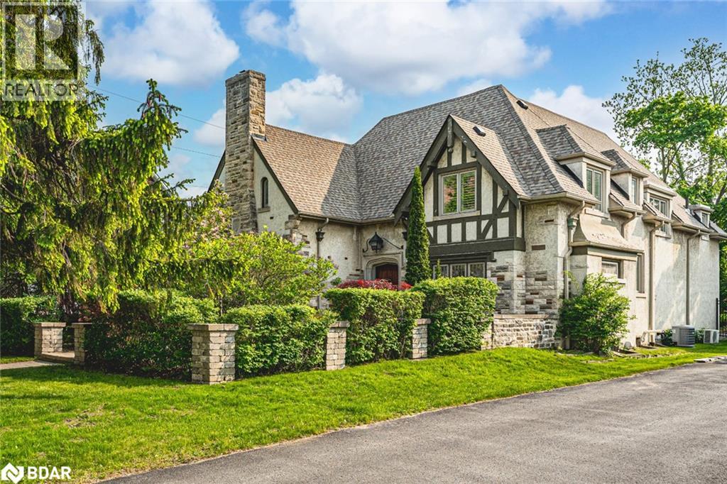 60 HIGH Street, barrie, Ontario