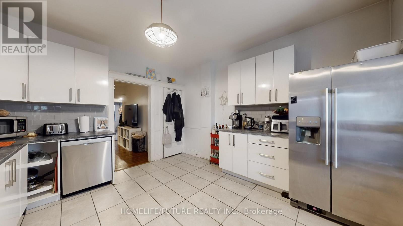 358 Brock Avenue, Toronto, Ontario  M6H 3N3 - Photo 10 - C12468218