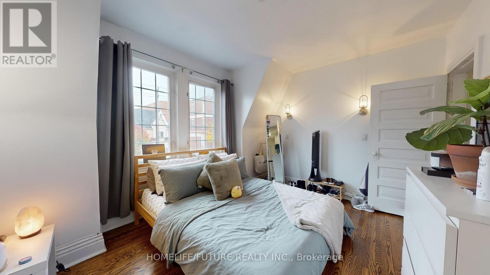 358 Brock Avenue, Toronto, Ontario  M6H 3N3 - Photo 11 - C12468218