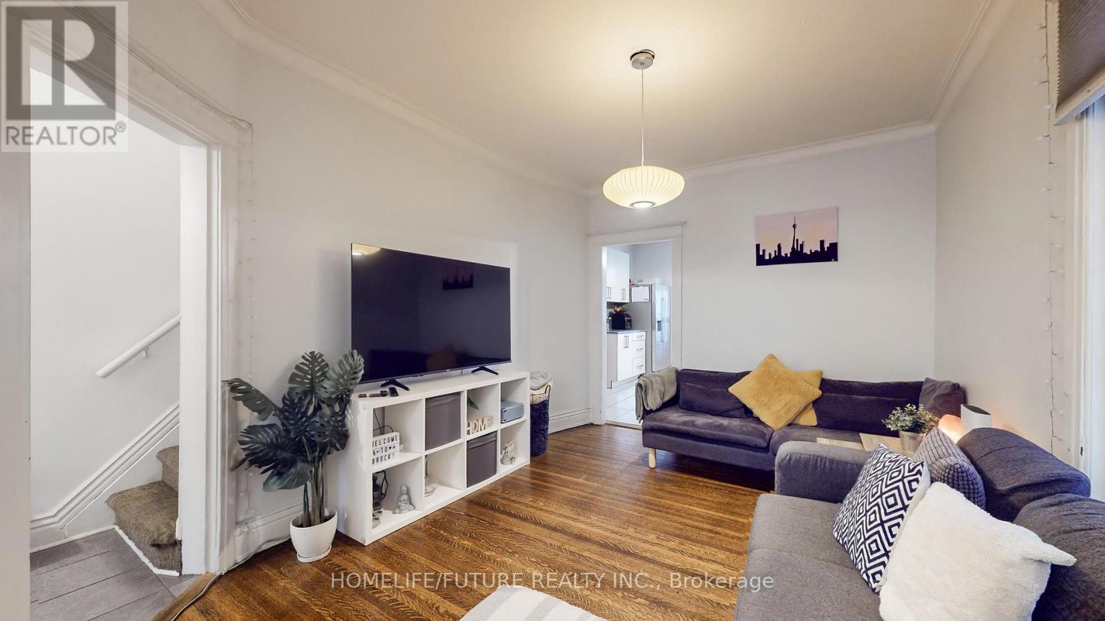 358 Brock Avenue, Toronto, Ontario  M6H 3N3 - Photo 4 - C12468218