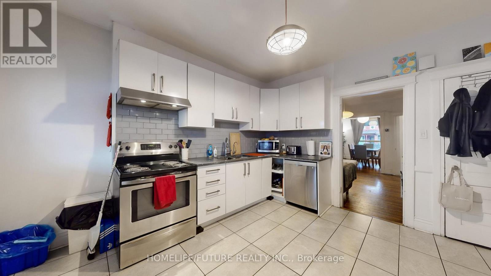 358 Brock Avenue, Toronto, Ontario  M6H 3N3 - Photo 8 - C12468218