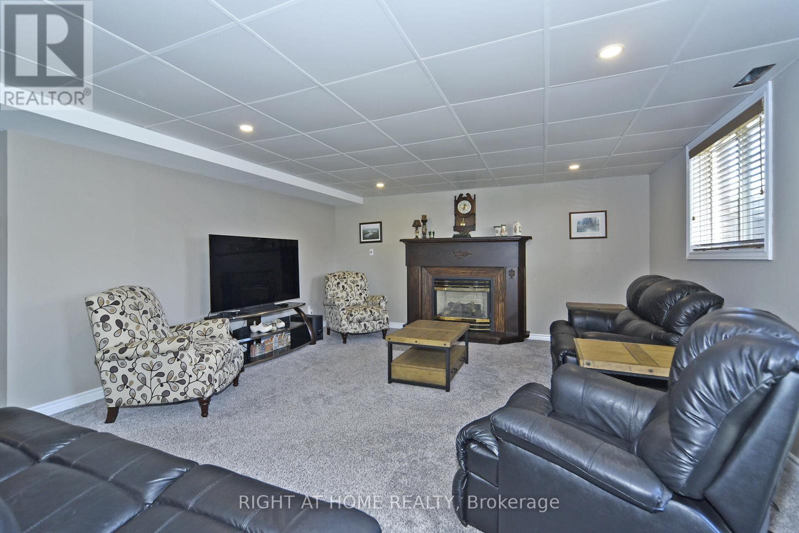 377 Parkwood Avenue, Bradford West Gwillimbury (Bradford), Ontario  L3Z 2W9 - Photo 16 - N12475643