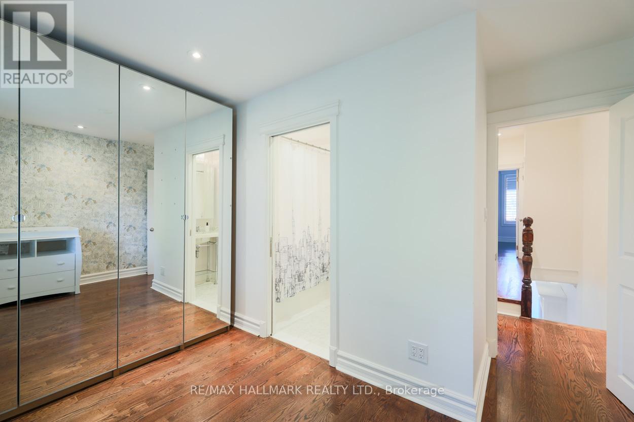 239 Bain Avenue, Toronto, Ontario  M4K 1G2 - Photo 19 - E12479940