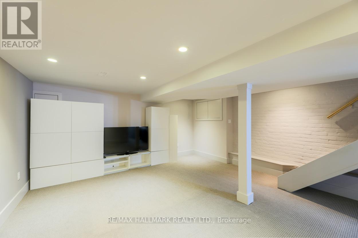 239 Bain Avenue, Toronto, Ontario  M4K 1G2 - Photo 23 - E12479940