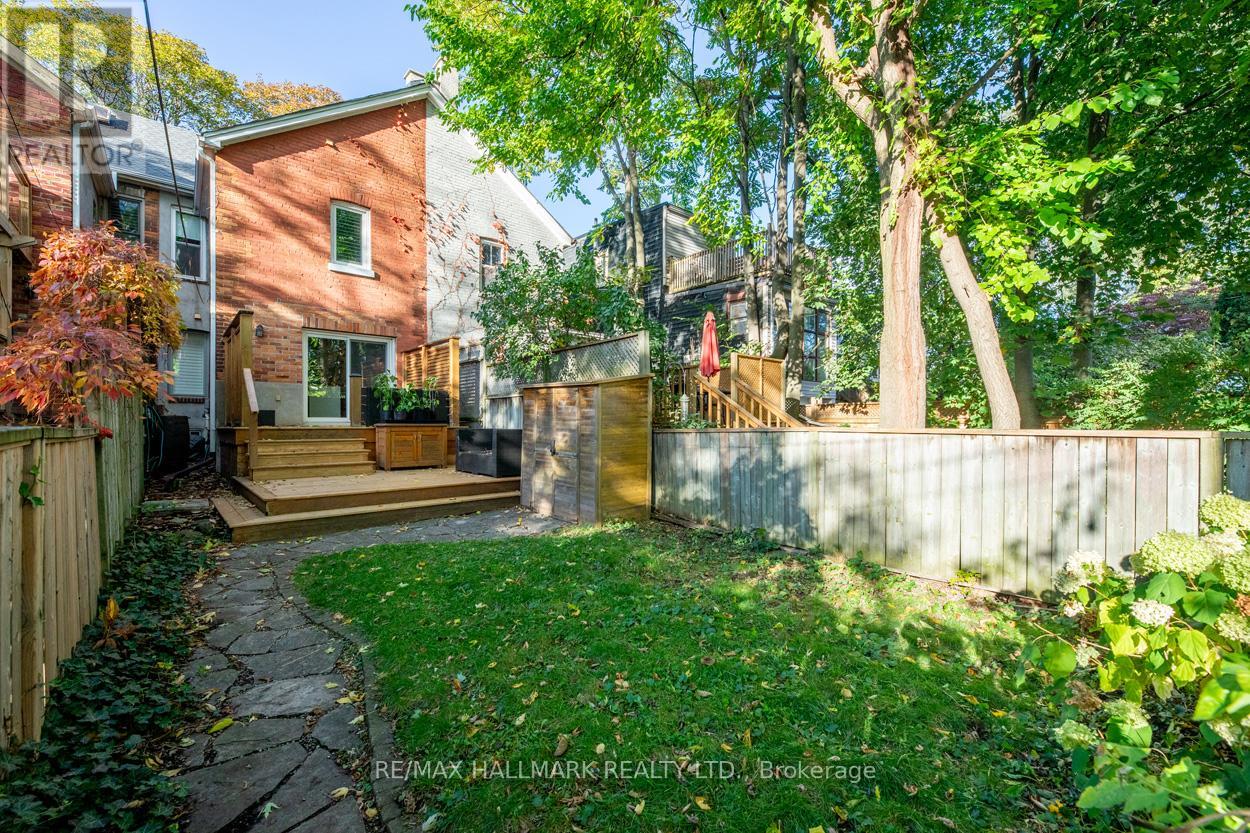 239 Bain Avenue, Toronto, Ontario  M4K 1G2 - Photo 35 - E12479940