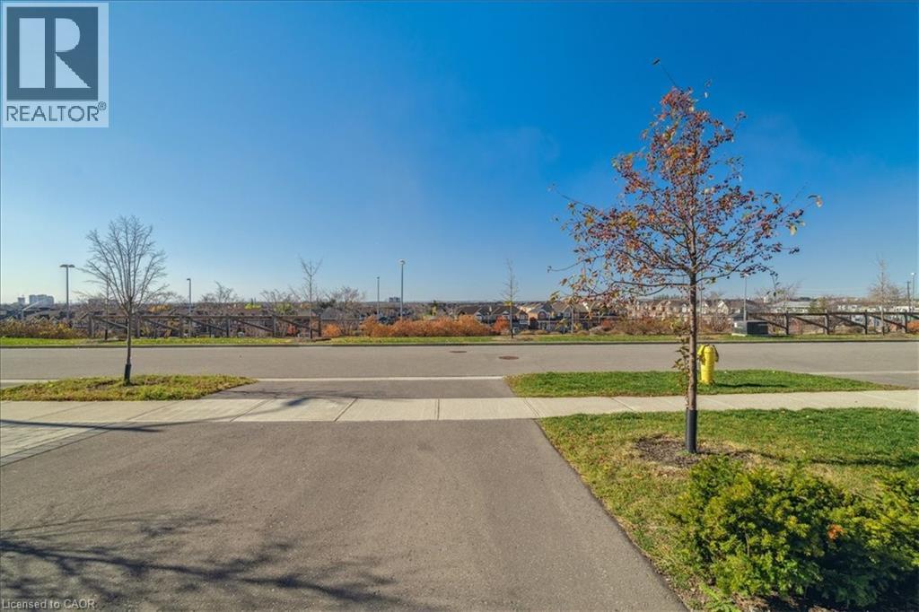 84 Salterton Circle, Maple, Ontario  L6A 4Z1 - Photo 6 - 40781420