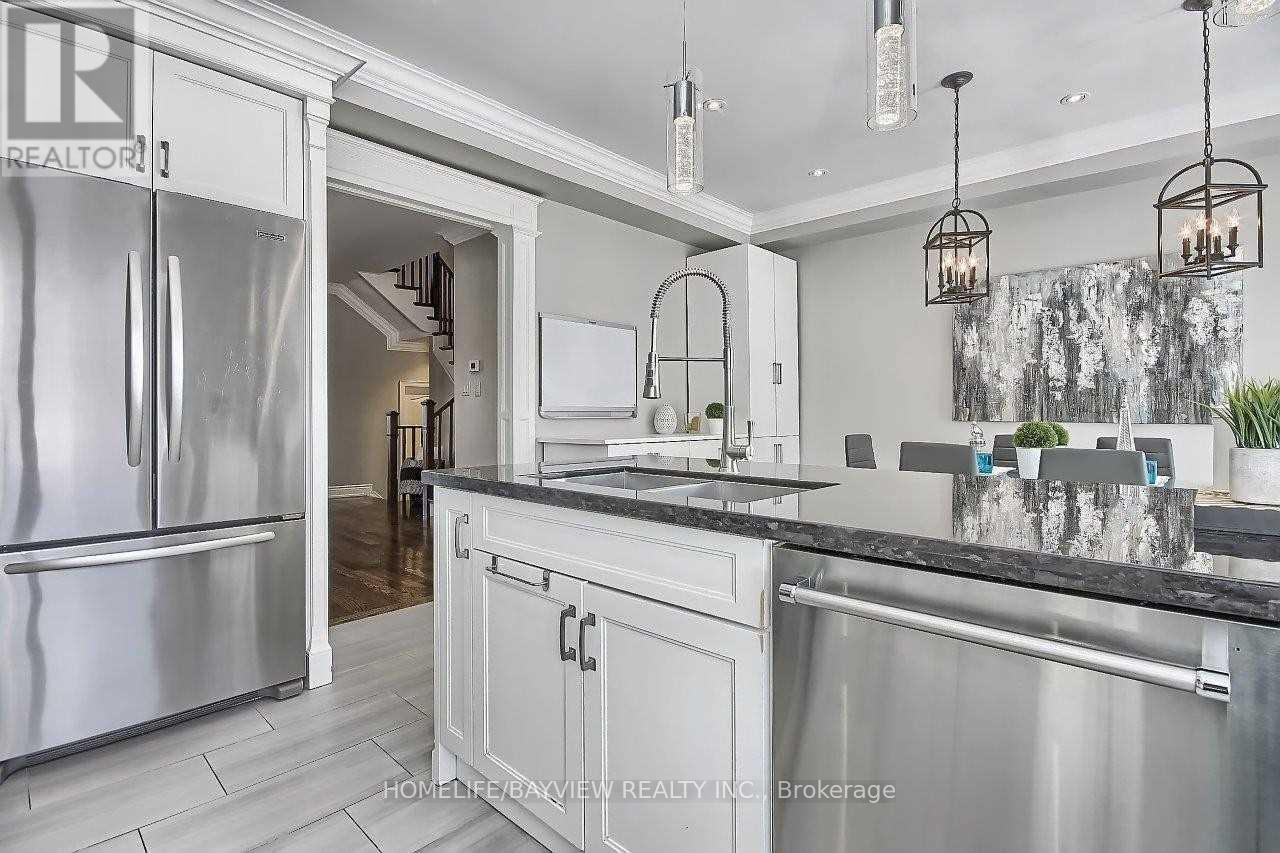 Main Fl - 95 Nantucket Drive, Richmond Hill, Ontario  L4E 3X4 - Photo 14 - N12479927