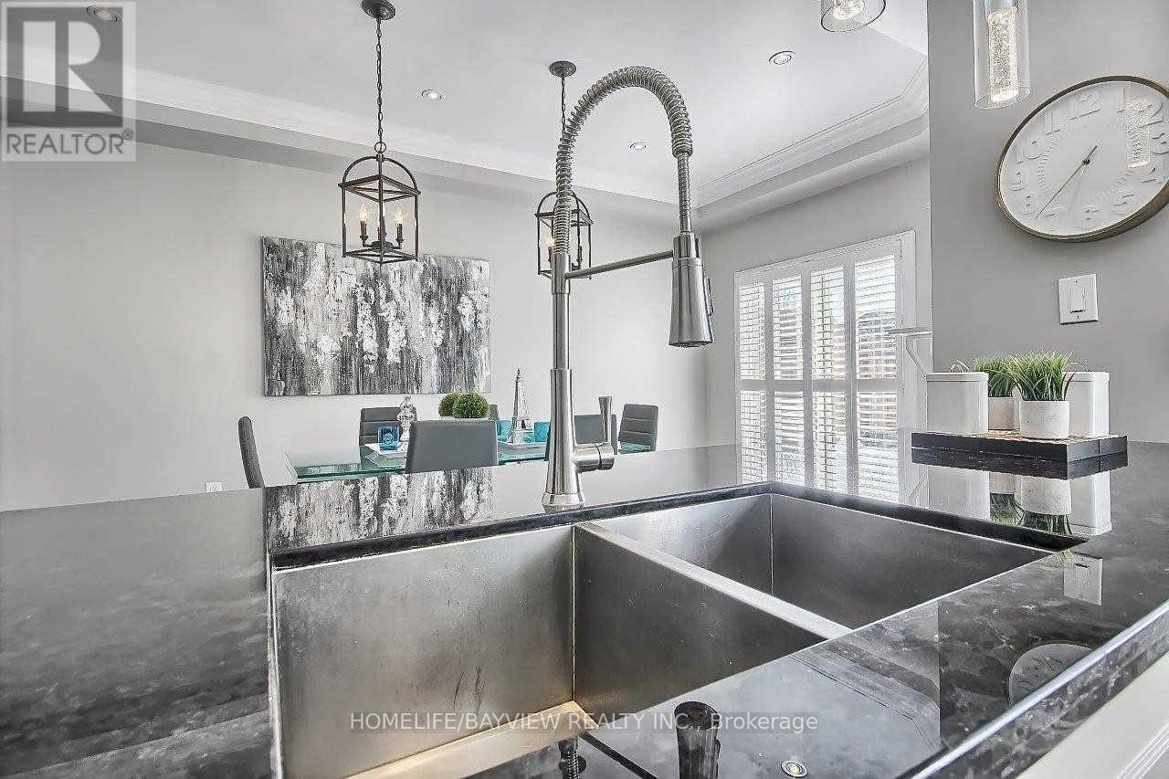 Main Fl - 95 Nantucket Drive, Richmond Hill, Ontario  L4E 3X4 - Photo 15 - N12479927