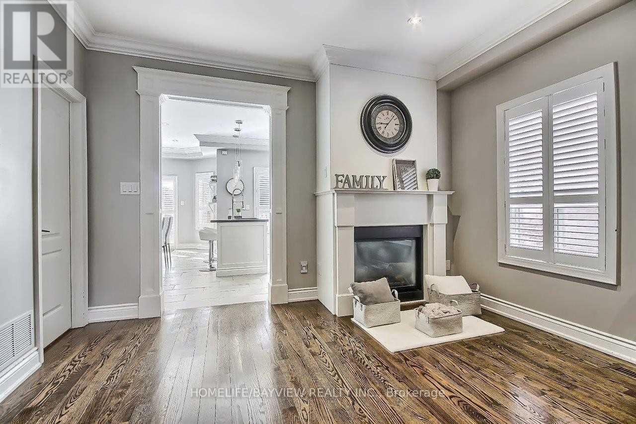 Main Fl - 95 Nantucket Drive, Richmond Hill, Ontario  L4E 3X4 - Photo 7 - N12479927