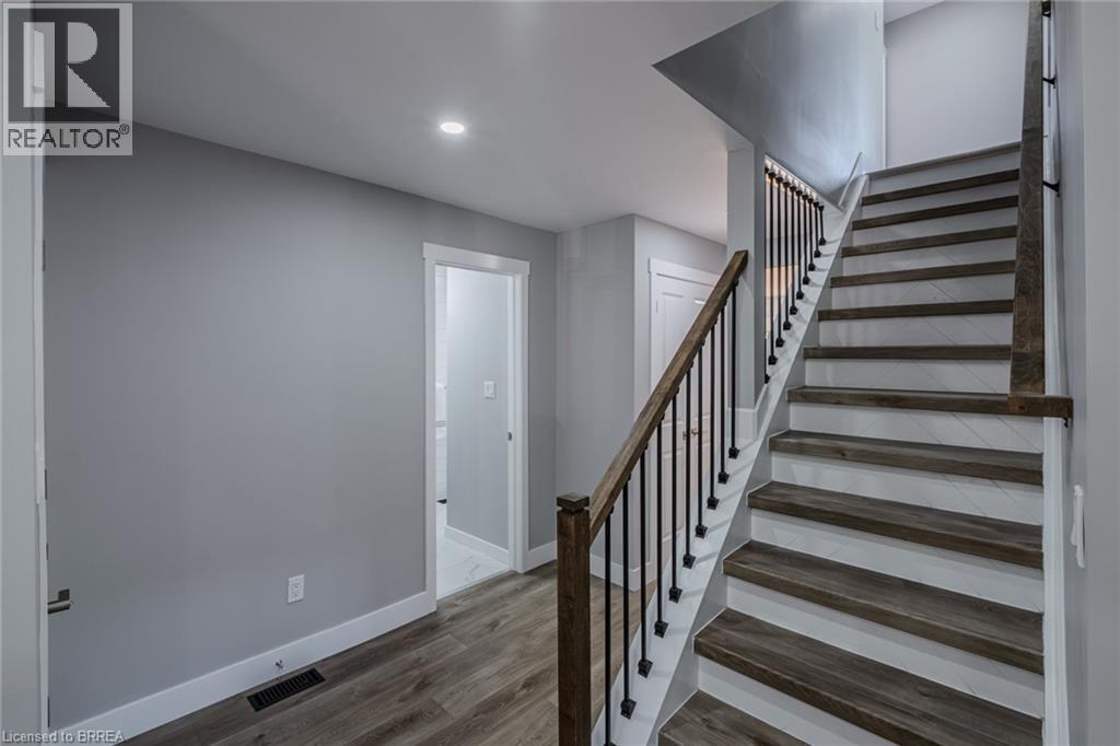 14 October Place, Brantford, Ontario  N3R 7B4 - Photo 9 - 40780486