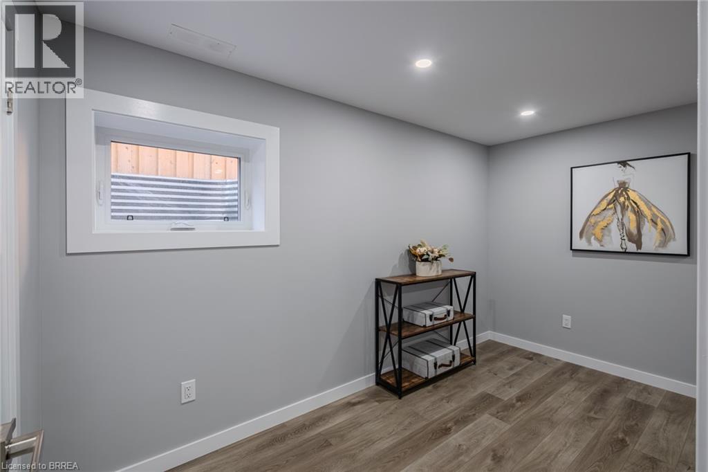 14 October Place, Brantford, Ontario  N3R 7B4 - Photo 32 - 40780486