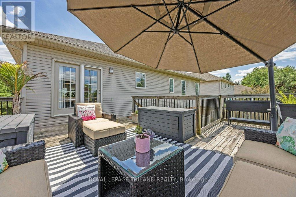 780 Whitehaven Crescent, London North (North A), Ontario  N6G 4V6 - Photo 37 - X12479952