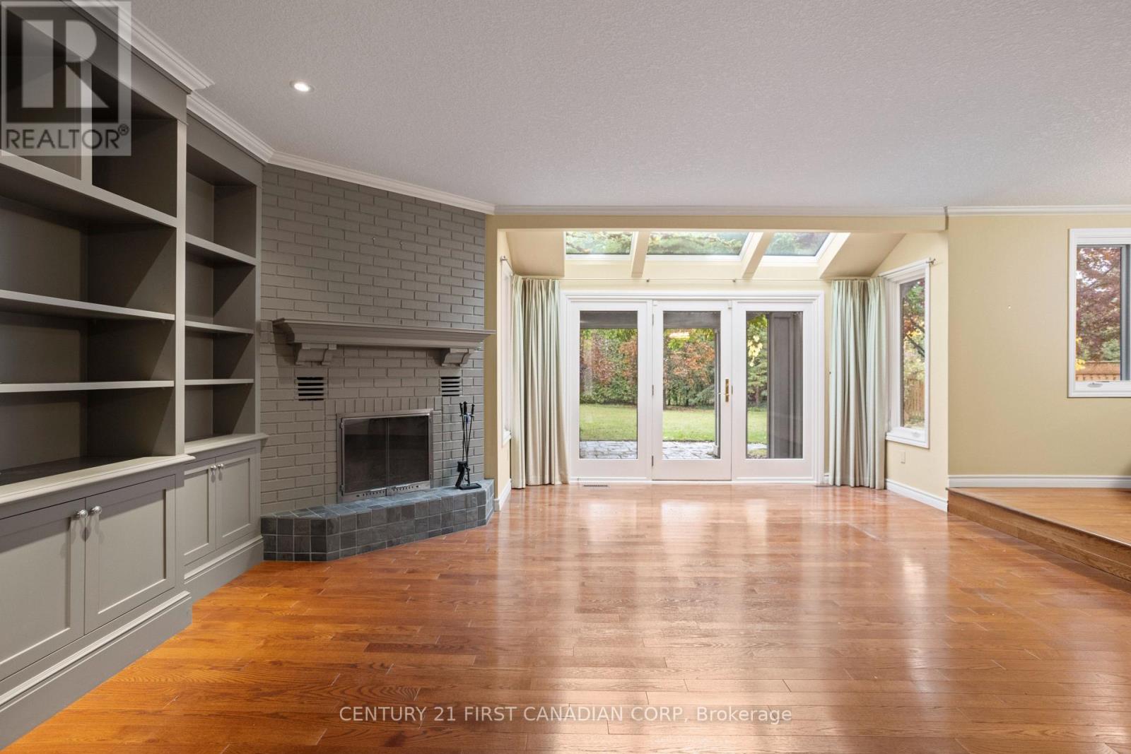 37 Outer Drive, London South, Ontario  N6P 1E1 - Photo 11 - X12479988