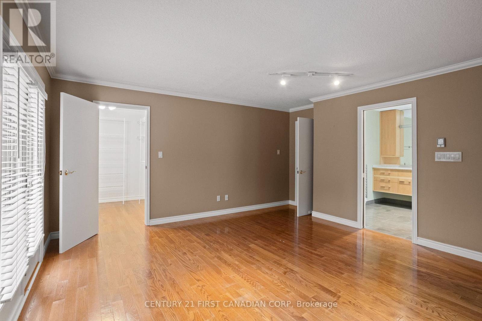 37 Outer Drive, London South, Ontario  N6P 1E1 - Photo 18 - X12479988