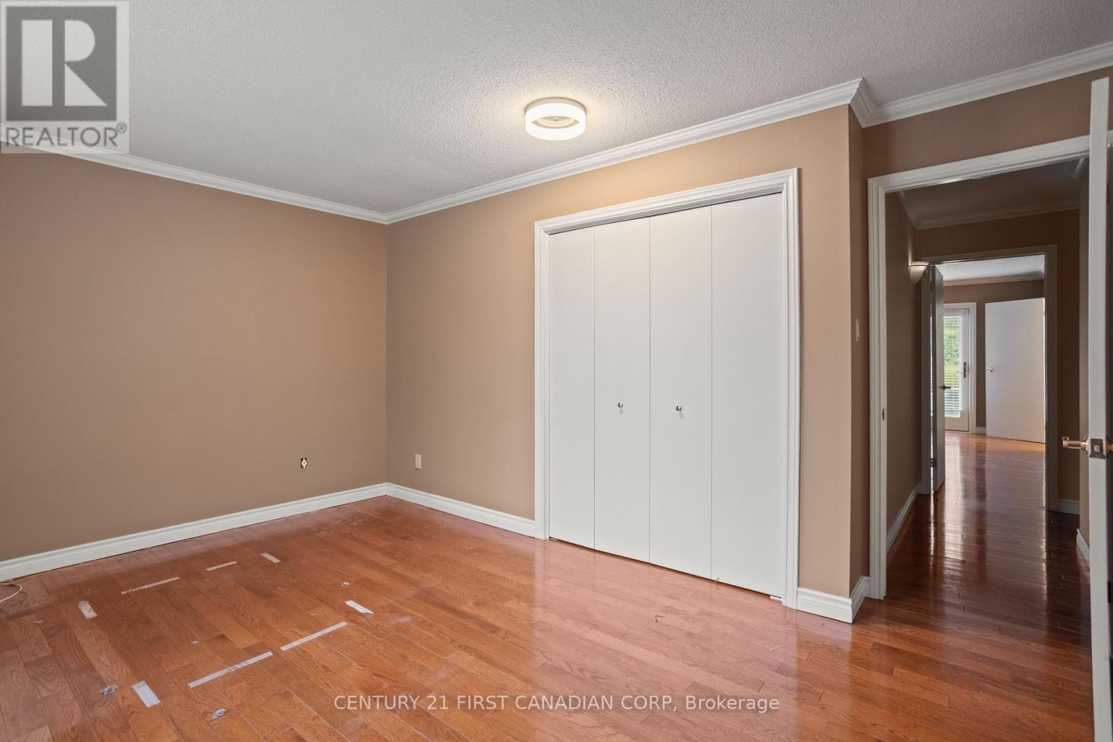 37 Outer Drive, London South, Ontario  N6P 1E1 - Photo 23 - X12479988