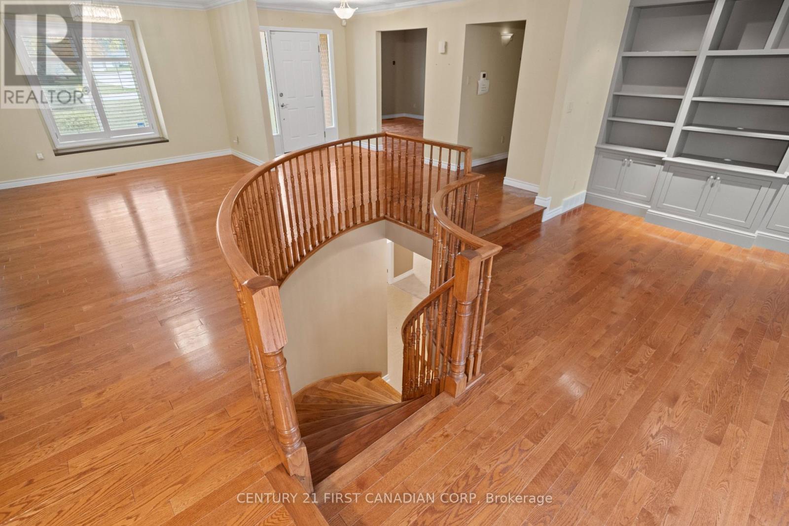 37 Outer Drive, London South, Ontario  N6P 1E1 - Photo 27 - X12479988