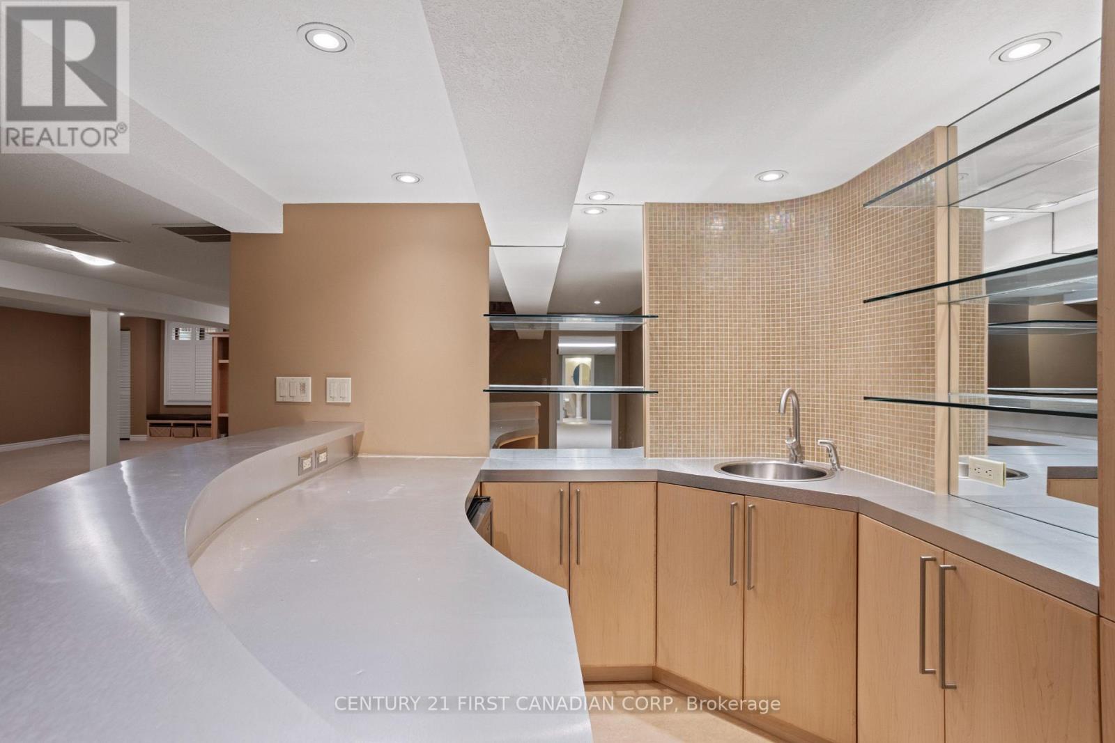 37 Outer Drive, London South, Ontario  N6P 1E1 - Photo 29 - X12479988