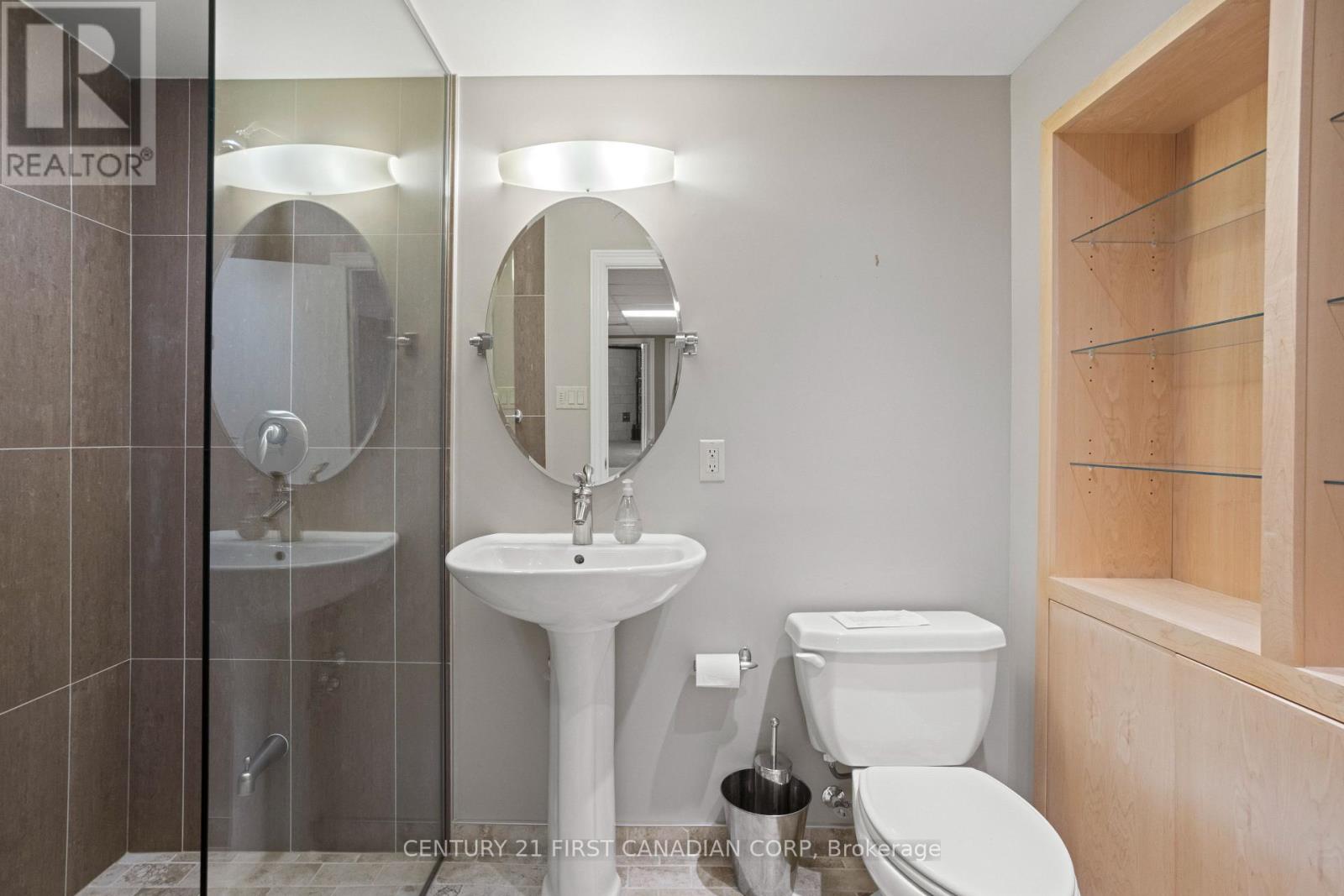 37 Outer Drive, London South, Ontario  N6P 1E1 - Photo 36 - X12479988