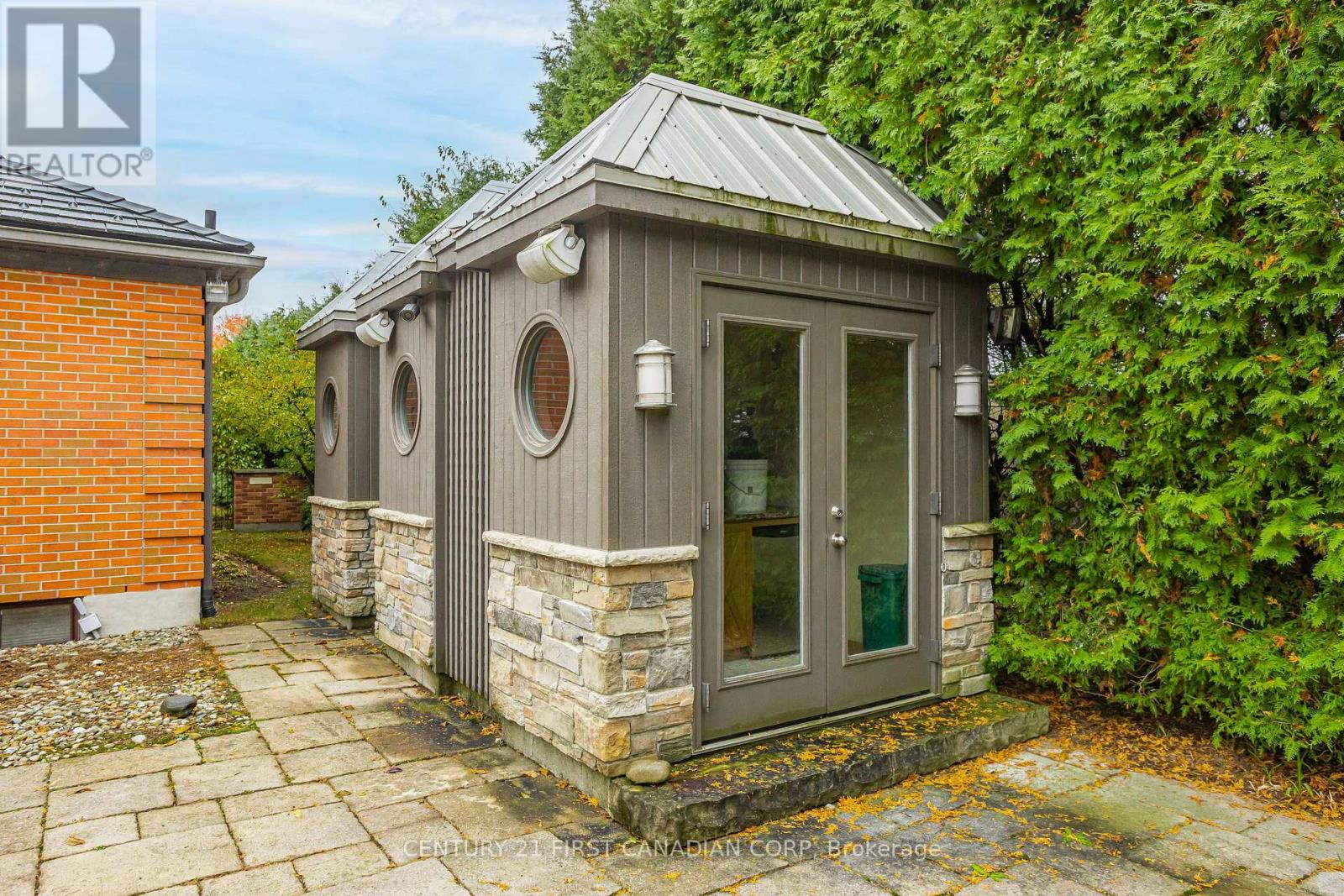 37 Outer Drive, London South, Ontario  N6P 1E1 - Photo 42 - X12479988