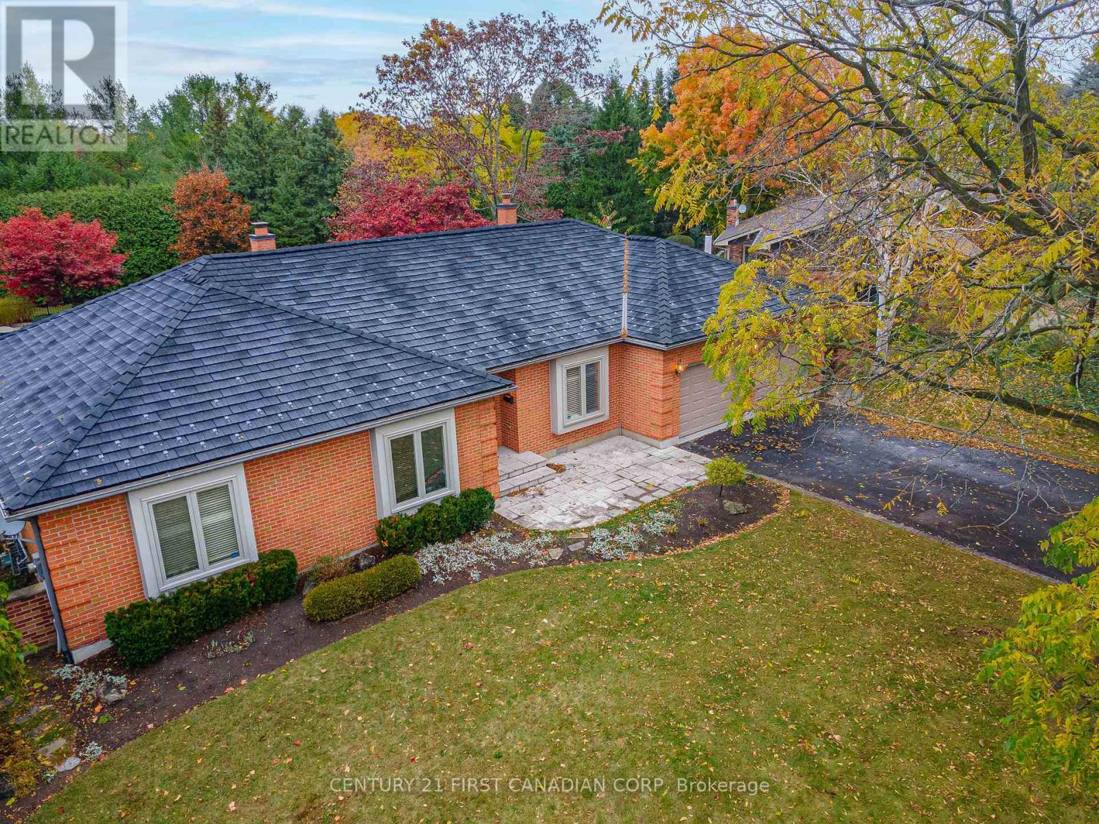 37 Outer Drive, London South, Ontario  N6P 1E1 - Photo 44 - X12479988