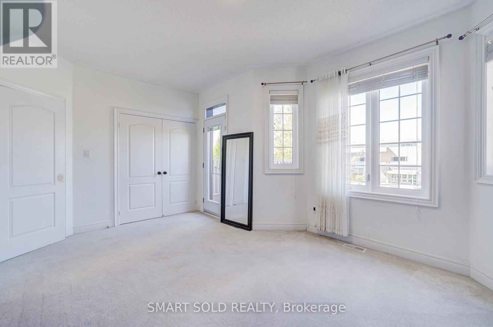 2252 Pine Glen Road, Oakville, Ontario  L6M 0G5 - Photo 24 - W12479923