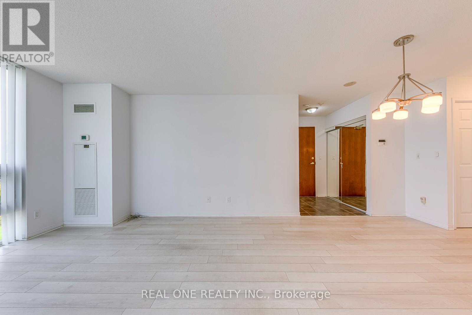1003 - 4900 Glen Erin Drive, Mississauga, Ontario  L5M 7S2 - Photo 14 - W12479926