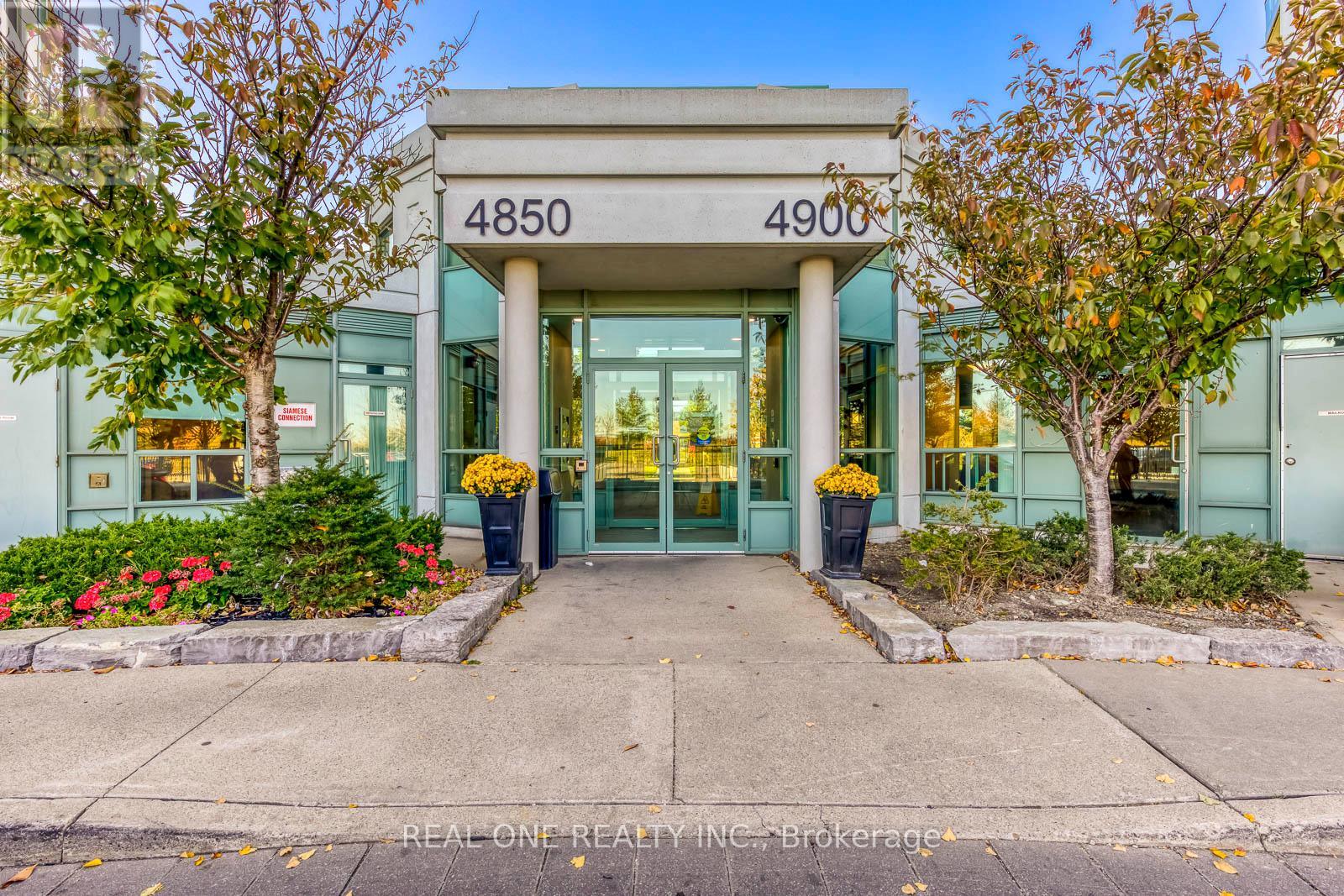 1003 - 4900 Glen Erin Drive, Mississauga, Ontario  L5M 7S2 - Photo 4 - W12479926