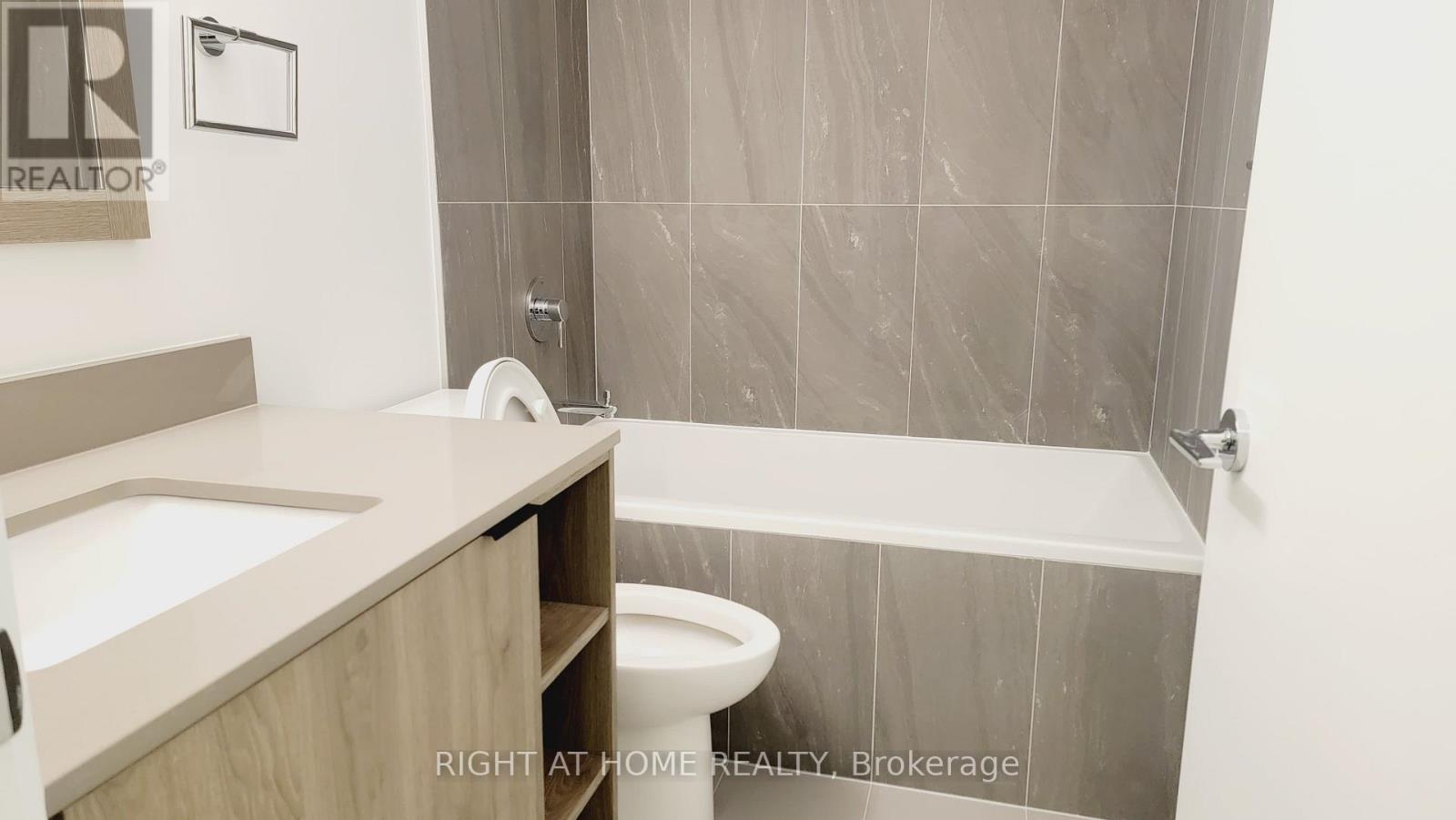 411 - 1007 The Queensway, Toronto (Islington-City Centre West), Ontario  M8Z 6C7 - Photo 13 - W12479933