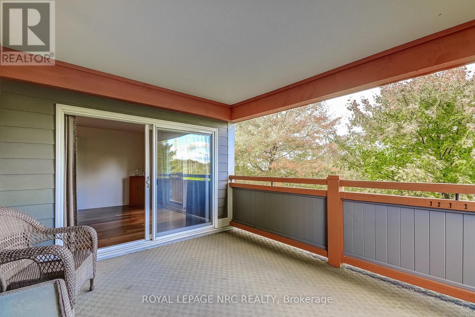 202 - 678 Line 2 Road, Niagara-On-The-Lake, Ontario  L0S 1J0 - Photo 11 - X12479966