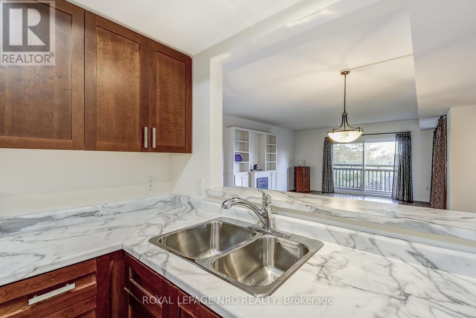 202 - 678 Line 2 Road, Niagara-On-The-Lake, Ontario  L0S 1J0 - Photo 20 - X12479966