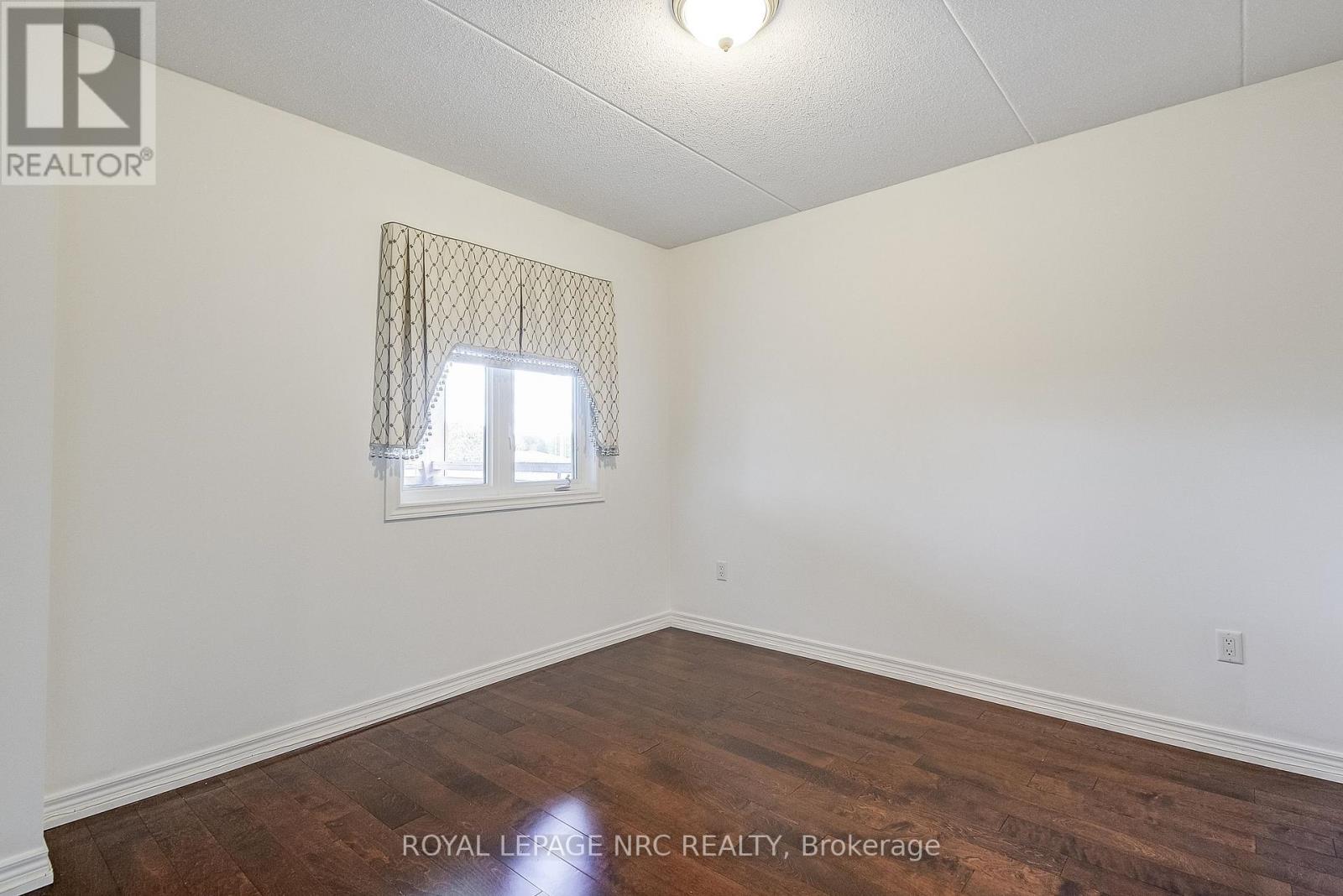 202 - 678 Line 2 Road, Niagara-On-The-Lake, Ontario  L0S 1J0 - Photo 23 - X12479966