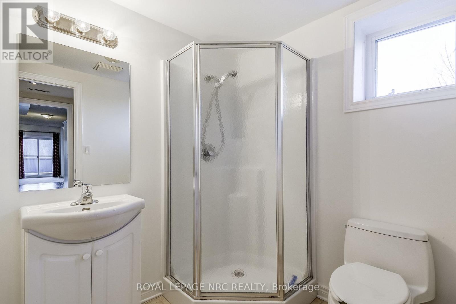 202 - 678 Line 2 Road, Niagara-On-The-Lake, Ontario  L0S 1J0 - Photo 26 - X12479966