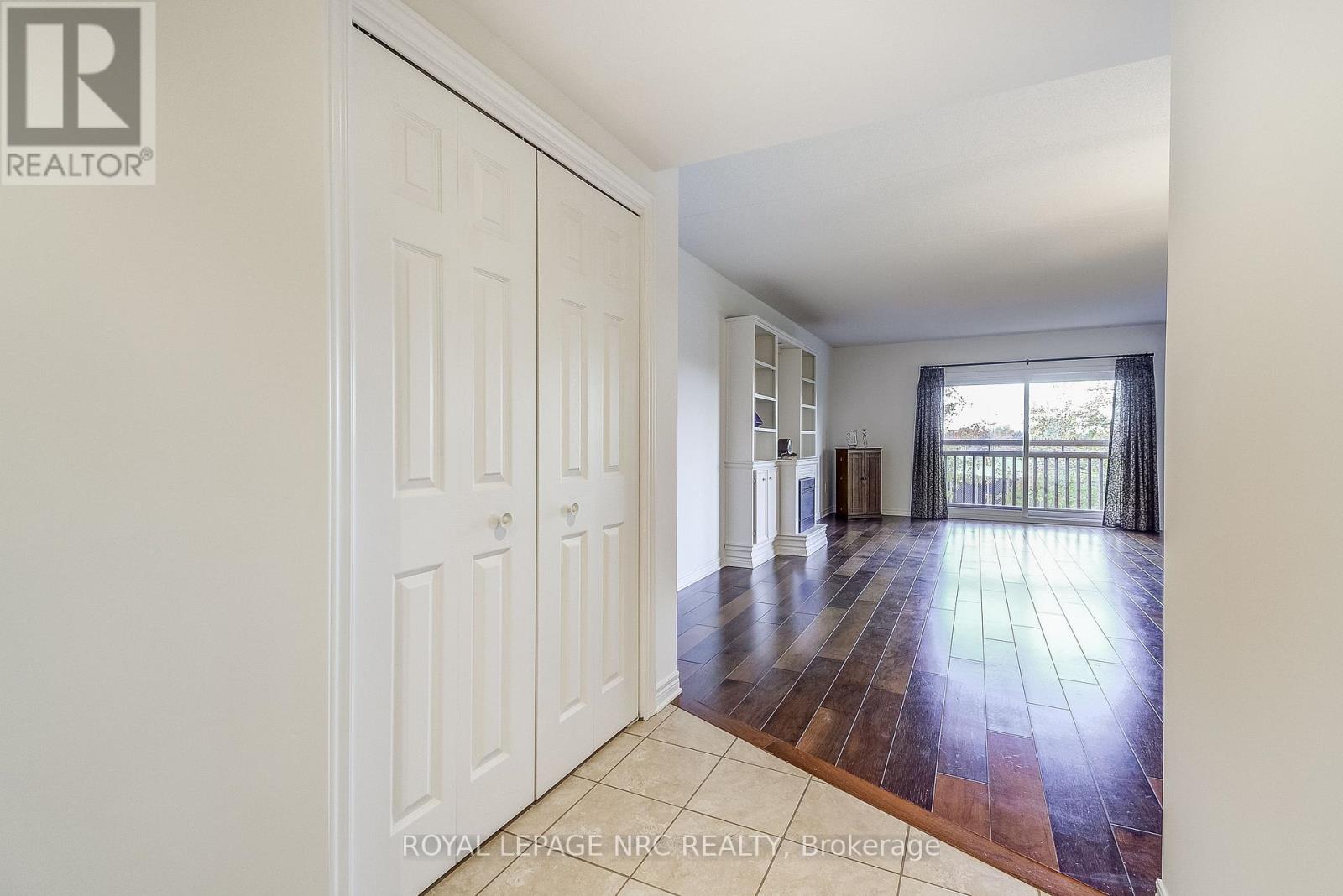 202 - 678 Line 2 Road, Niagara-On-The-Lake, Ontario  L0S 1J0 - Photo 5 - X12479966