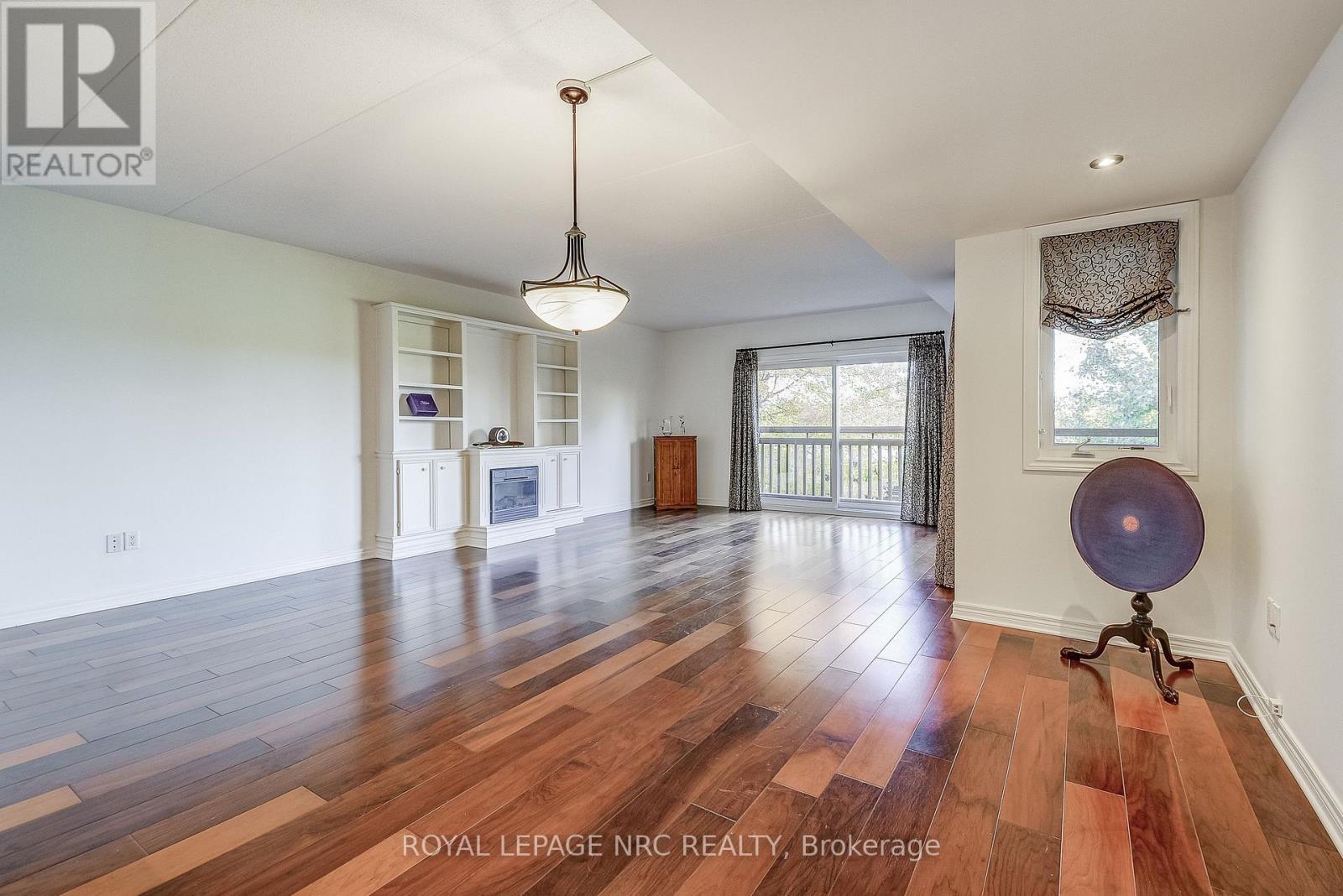 202 - 678 Line 2 Road, Niagara-On-The-Lake, Ontario  L0S 1J0 - Photo 7 - X12479966