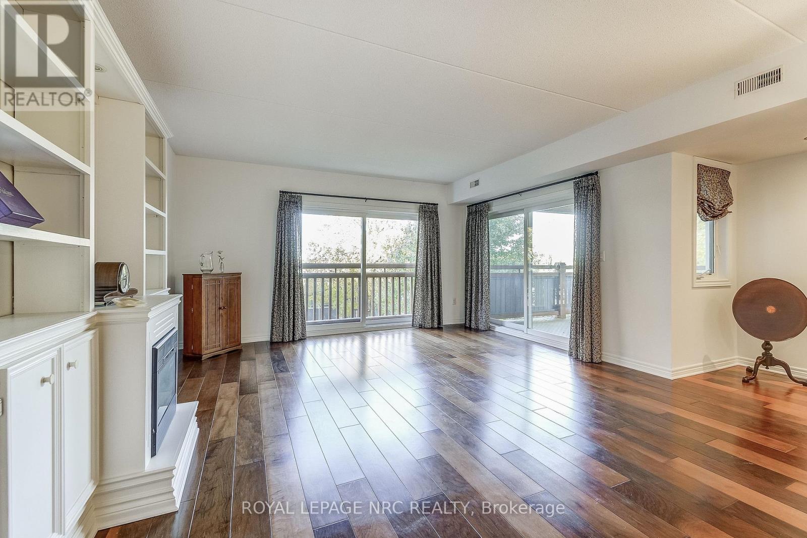 202 - 678 Line 2 Road, Niagara-On-The-Lake, Ontario  L0S 1J0 - Photo 9 - X12479966