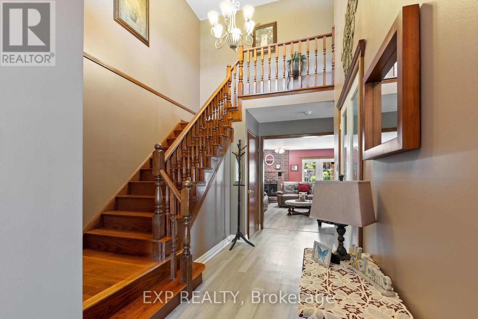 38 Capri Street, Thorold, Ontario  L2V 4S8 - Photo 3 - X12479999