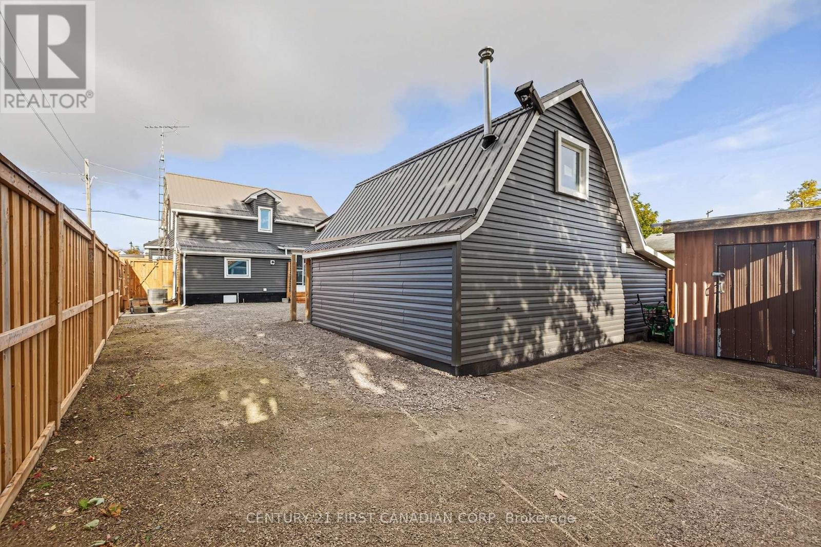 70 Jane Street, Chatham-Kent, Ontario  N0P 1A0 - Photo 39 - X12479862