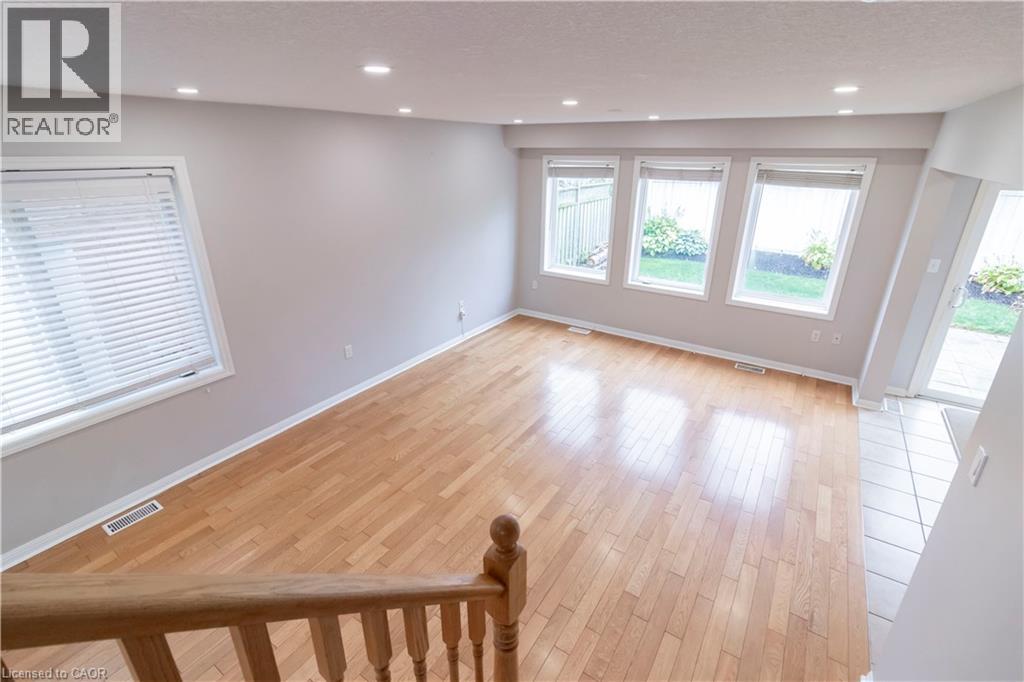 350 Garth Massey Drive, Cambridge, Ontario  N1T 2K4 - Photo 7 - 40780723