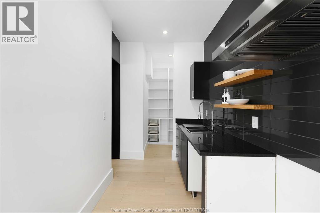 532 Mountbatten Crescent, Windsor, Ontario  N8P 0G1 - Photo 13 - 25027063