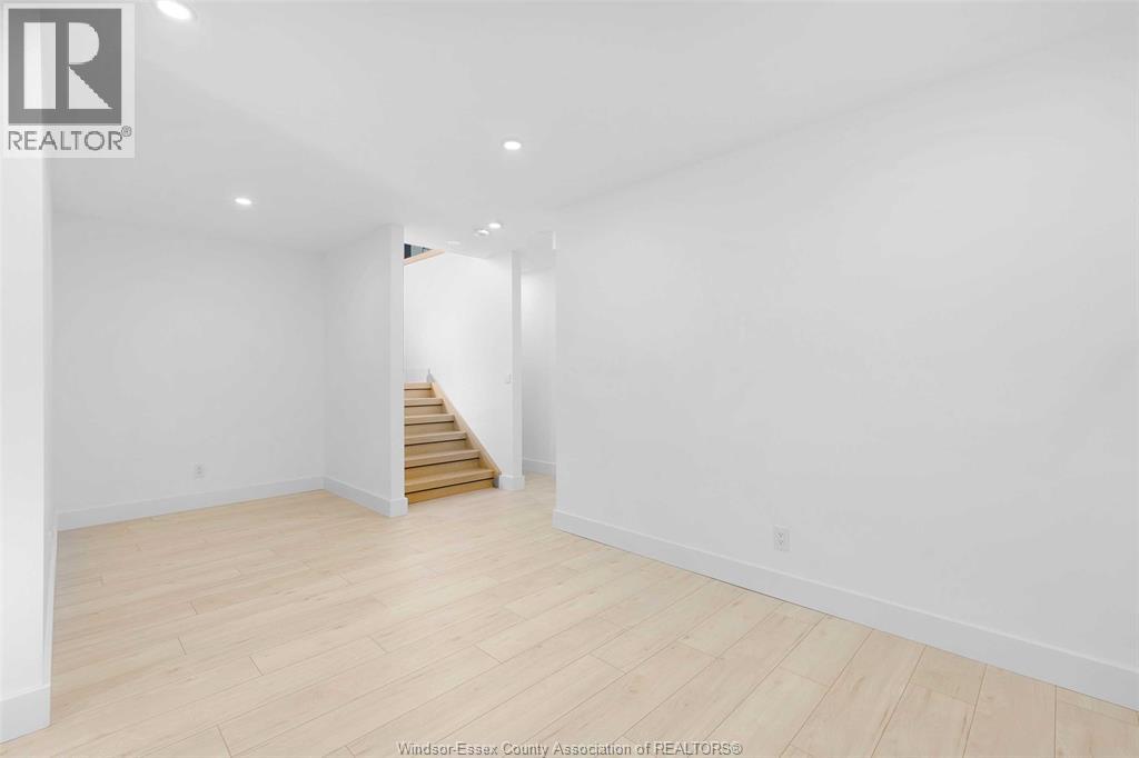 532 Mountbatten Crescent, Windsor, Ontario  N8P 0G1 - Photo 28 - 25027063