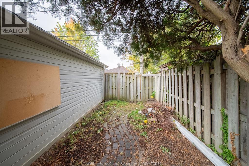 1157 Gladstone Avenue, Windsor, Ontario  N9A 2R9 - Photo 49 - 25026782