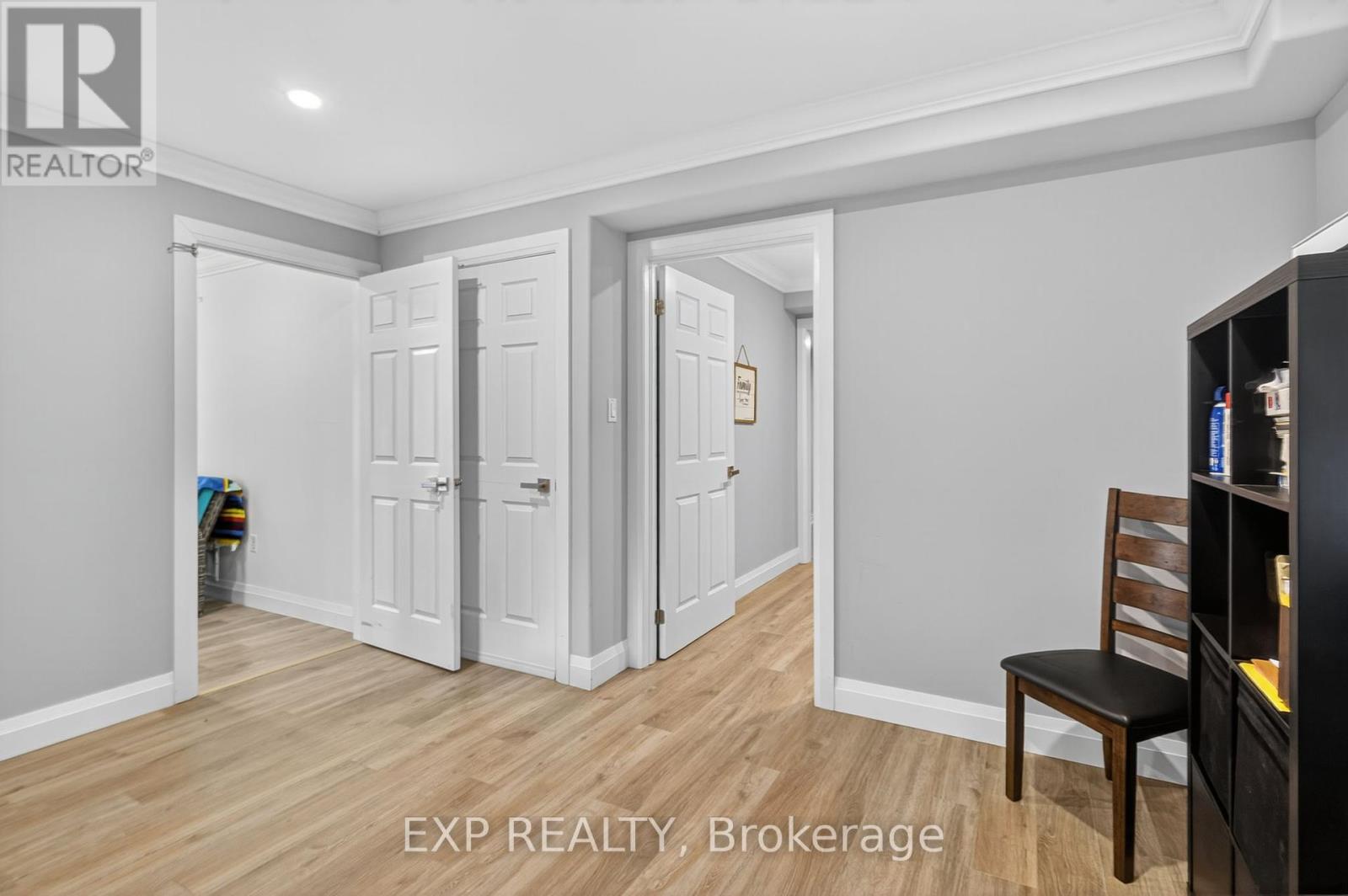 7 Pacific Avenue, Barrie, Ontario  L4M 7E7 - Photo 22 - S12463165