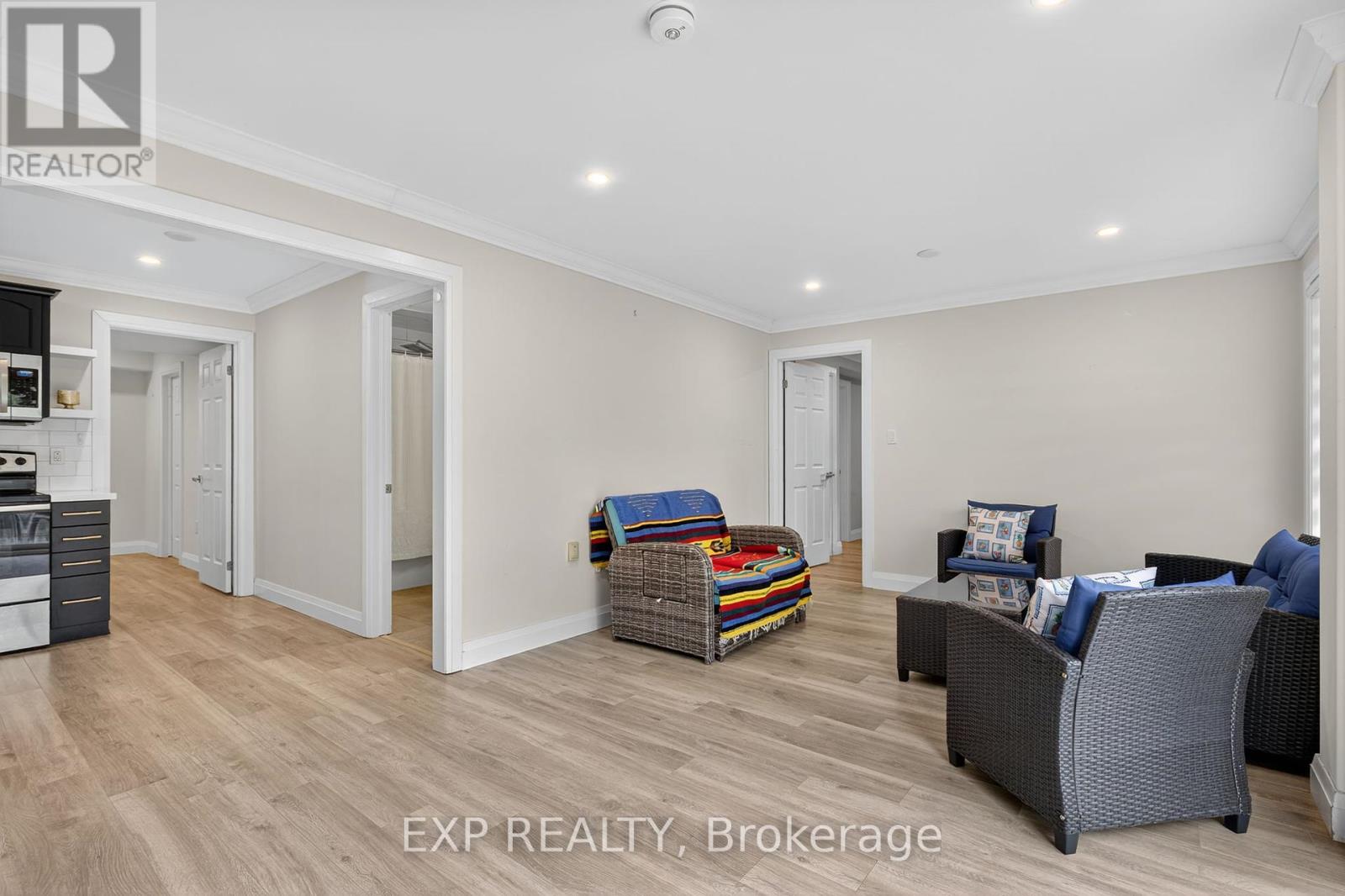 7 Pacific Avenue, Barrie, Ontario  L4M 7E7 - Photo 26 - S12463165